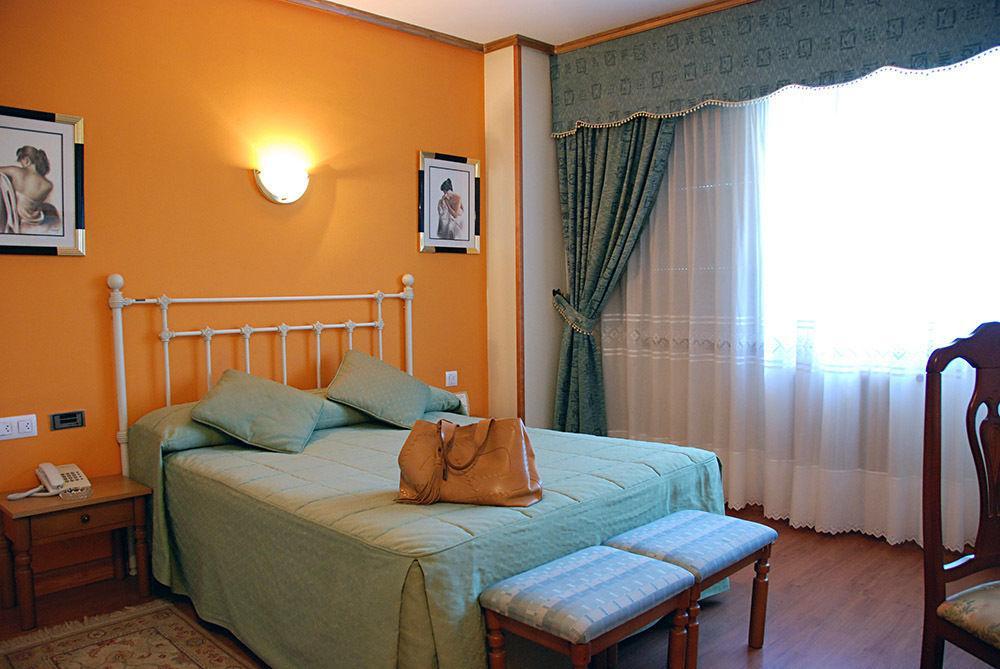 Hotel America Ferrol Ngoại thất bức ảnh