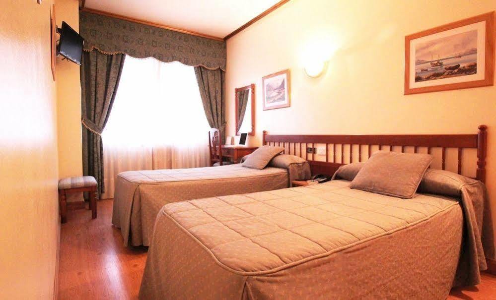 Hotel America Ferrol Ngoại thất bức ảnh